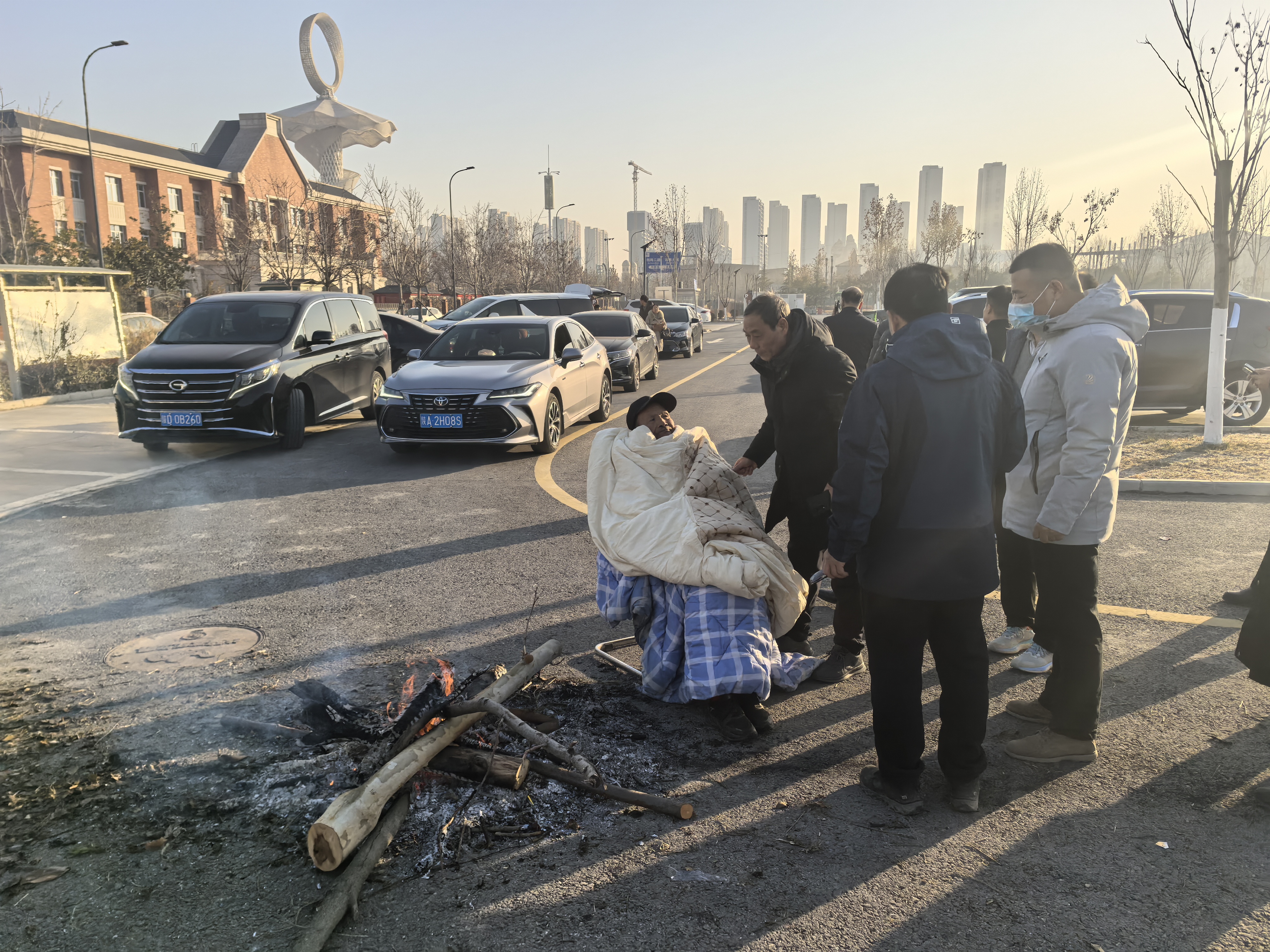 公司身邊好人|“只想快點(diǎn)聯(lián)系到他的家人！”