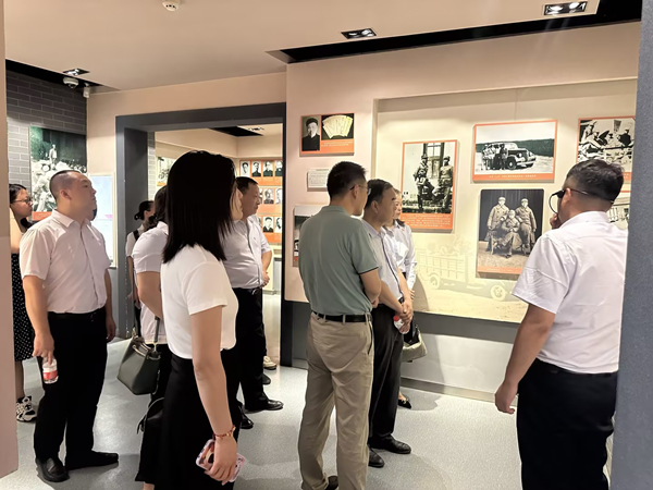 1688088110382699.jpg 6606813af1752dc9dcf67818572ee6d_副本.jpg